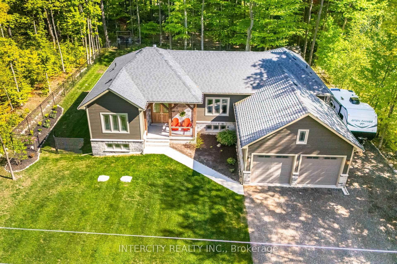 41 Tall Pines Drive • Tiny, ON photo 2
