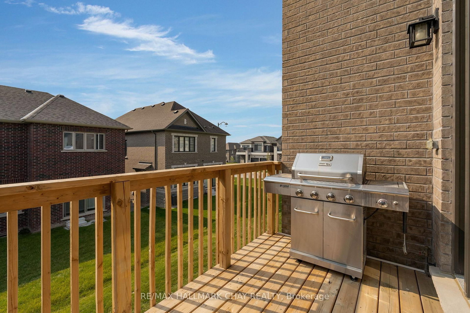 Detached House for sale at 4 Periwinkle Road, Springwater, Ontario, L9X 2E2 - Minesing - MLS: S12965336