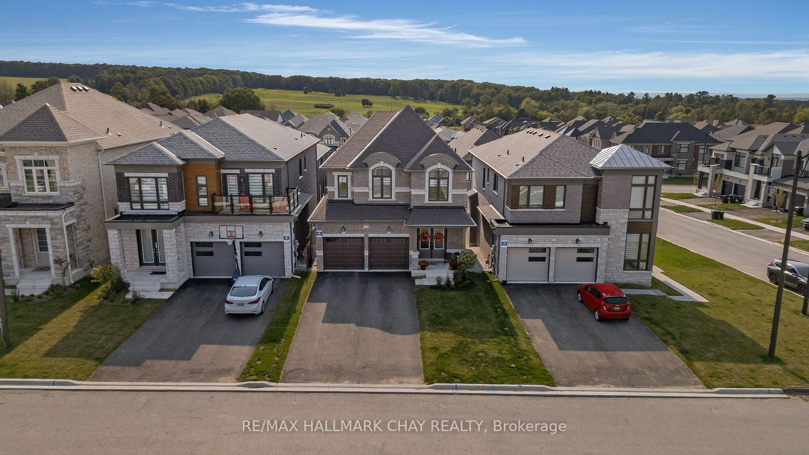 Detached House for sale at 4 Periwinkle Road, Springwater, Ontario, L9X 2E2 - Minesing - MLS: S12965336