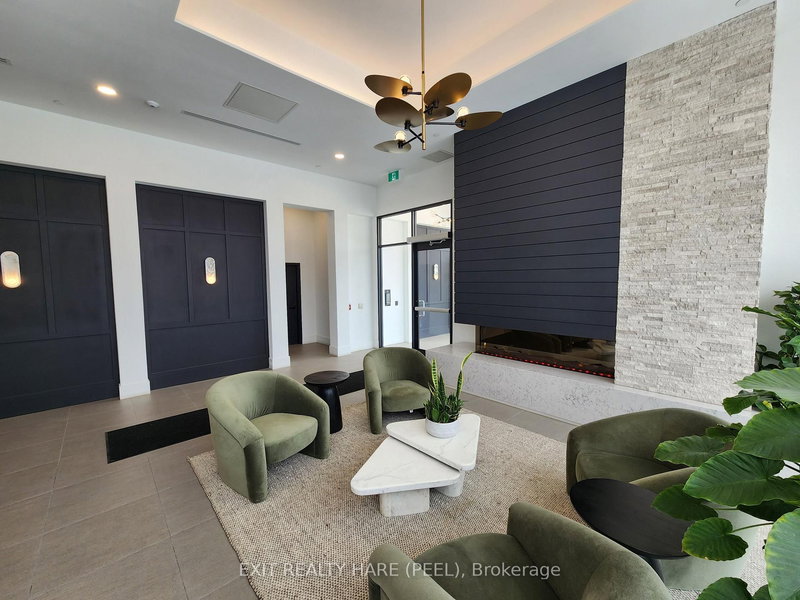 617 - 31 Huron St, Collingwood, L9Y 5T7 | Image 2