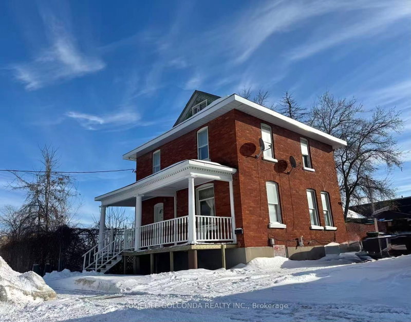 109 Elgin St, Orillia, L3V 1S7 | Image 2