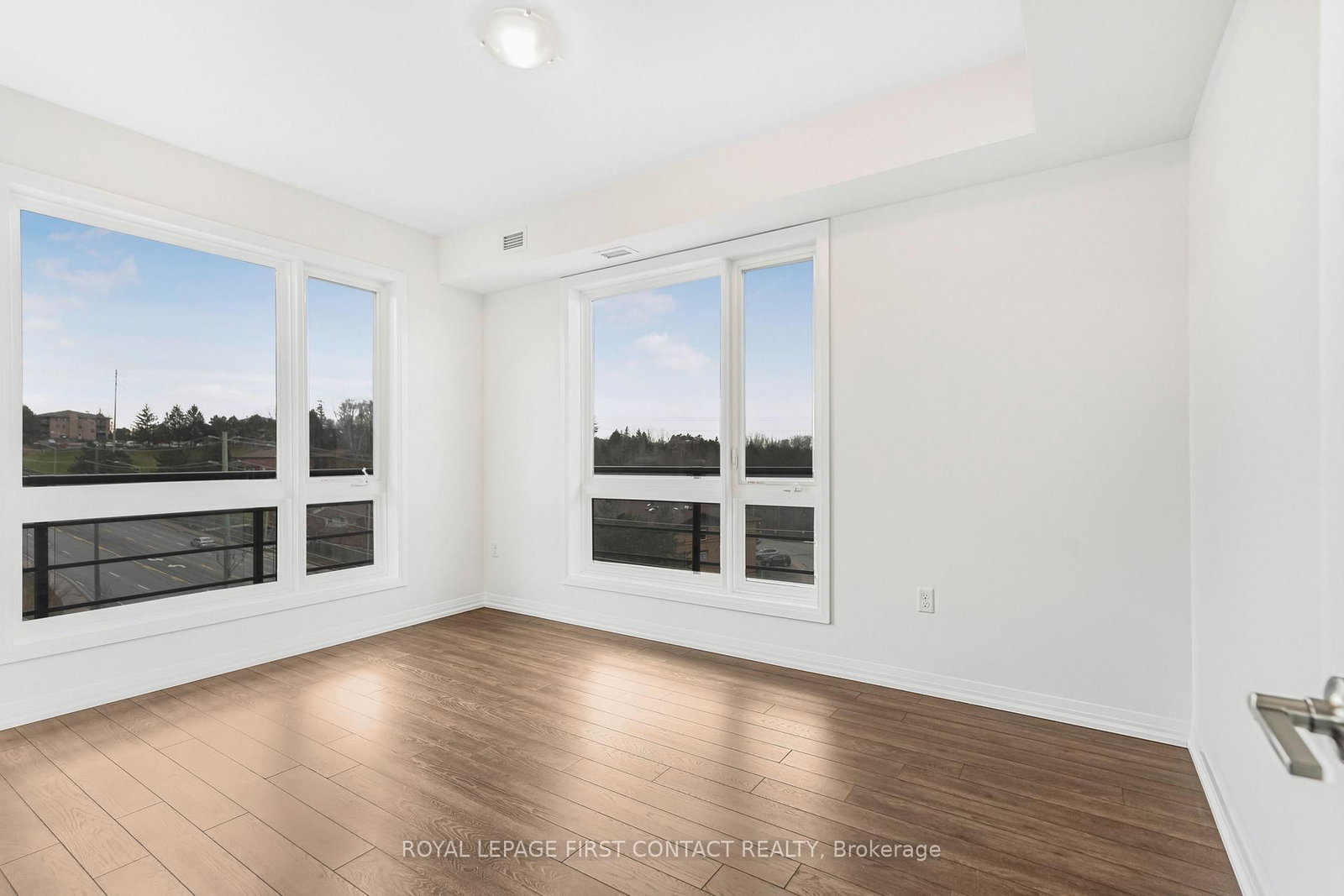 Condo for sale at 601-300 Essa Road, Barrie, Ontario, L9J 0B9 - 400 West - MLS: S12967000