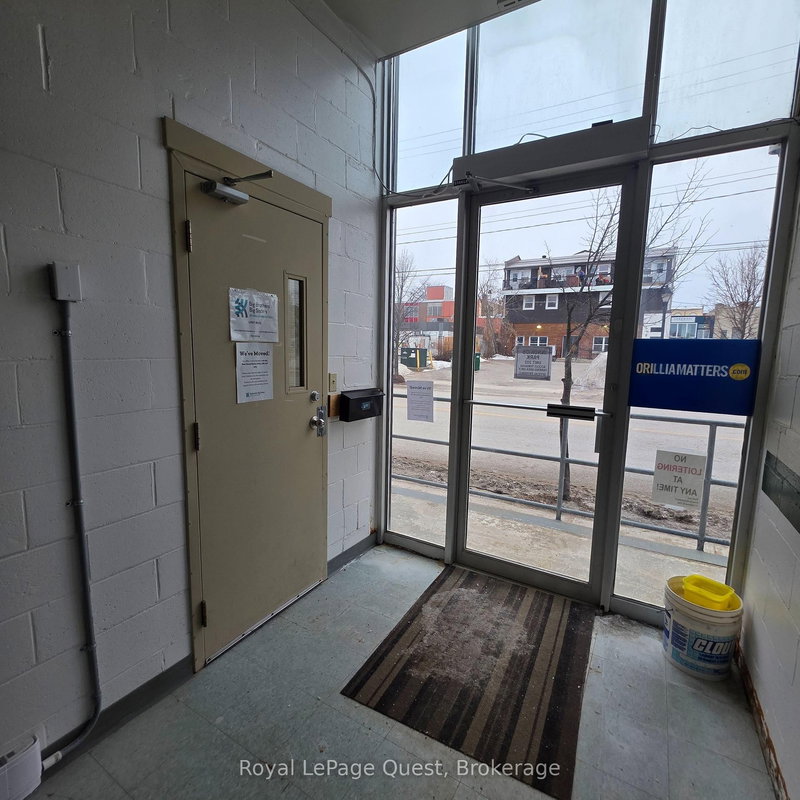 17 Colborne St E, Orillia, L3V 1T4 | Image 3