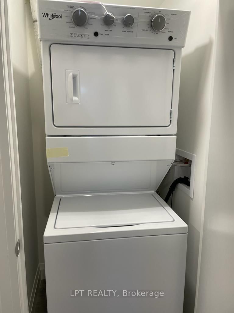 58 Lakeside Terr, Unit 218 - Photo 10