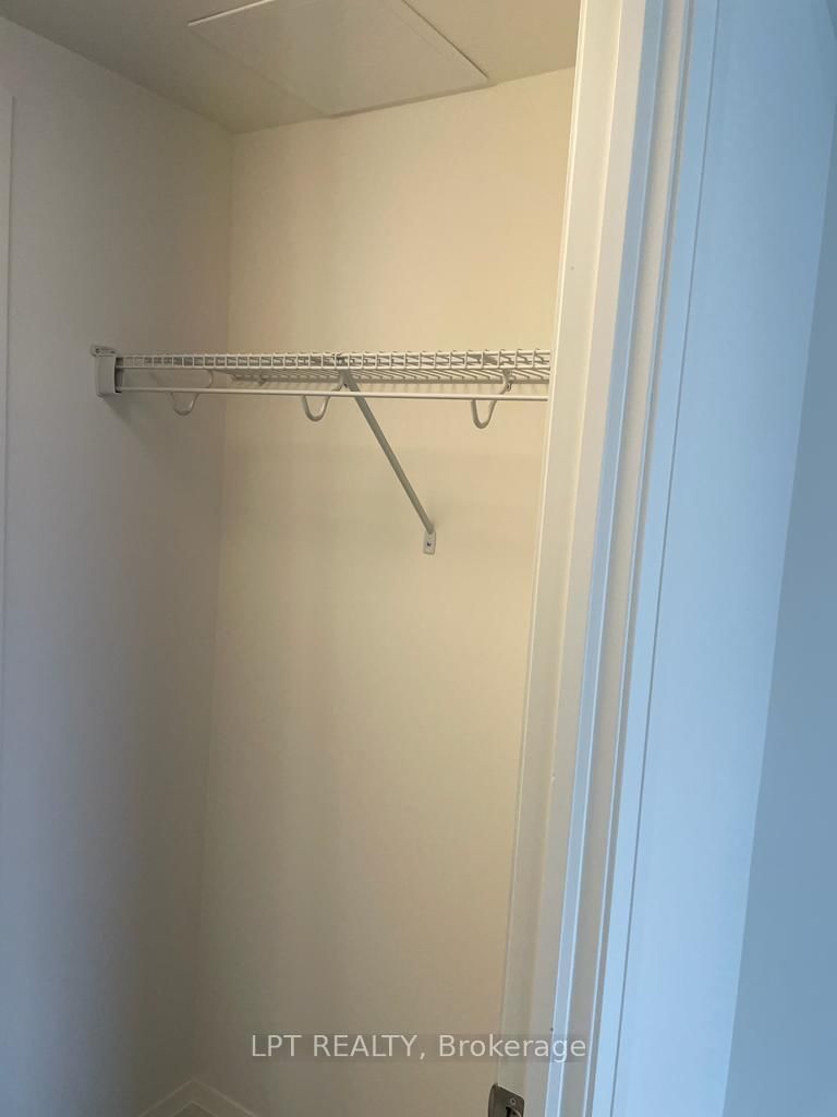 58 Lakeside Terr, Unit 218 - Photo 13