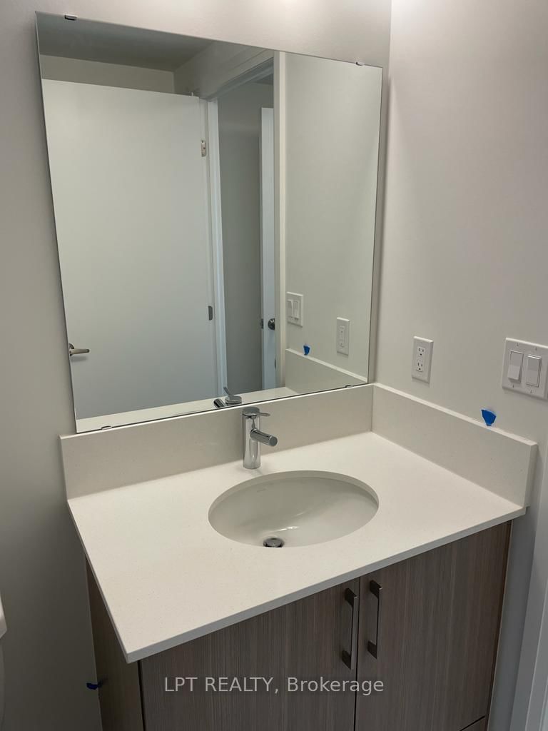 58 Lakeside Terr, Unit 218 - Photo 6