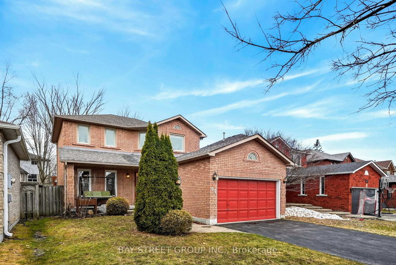 97 Bishop Dr, Barrie, L4N 7P4 | Image 3