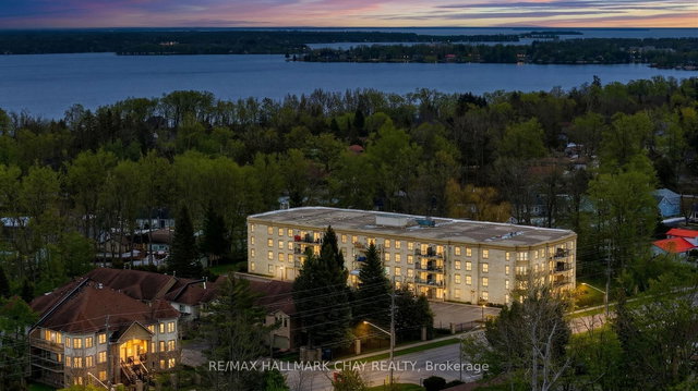 109 - 486 Laclie Street