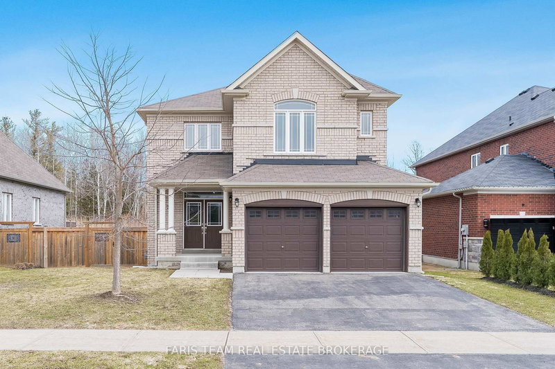 33 Pearl St, Wasaga Beach, L9Z 0G9 | Image 2