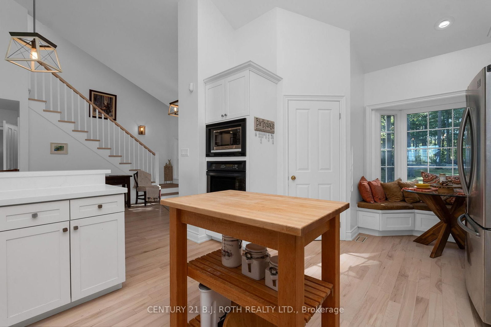 Detached House for sale at 2710 Portage Trail, Springwater, Ontario, L9X 0J3 - Rural Springwater - MLS: S12969506