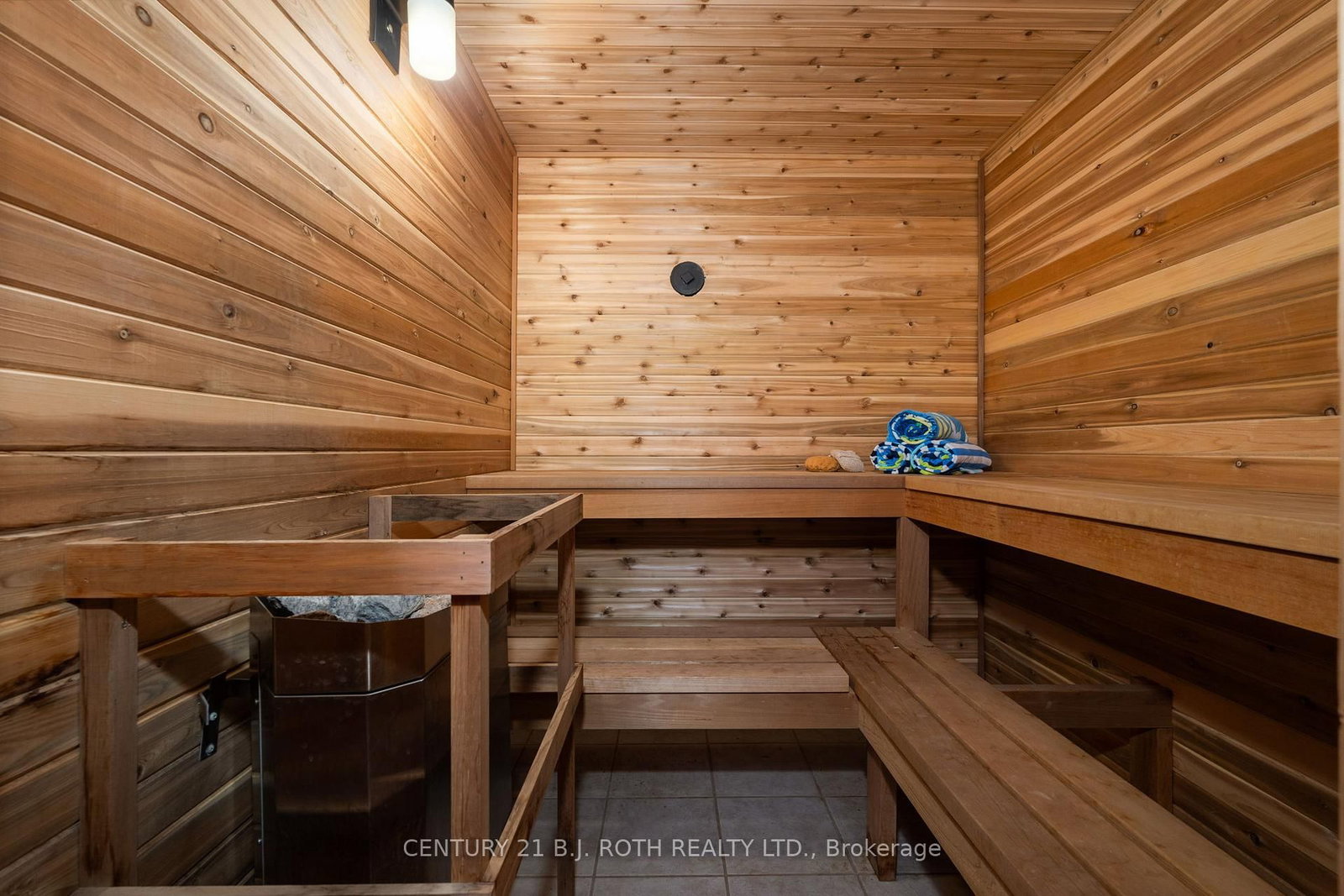 Detached House for sale at 2710 Portage Trail, Springwater, Ontario, L9X 0J3 - Rural Springwater - MLS: S12969506