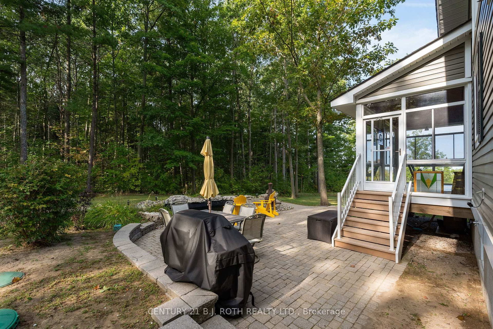 Detached House for sale at 2710 Portage Trail, Springwater, Ontario, L9X 0J3 - Rural Springwater - MLS: S12969506