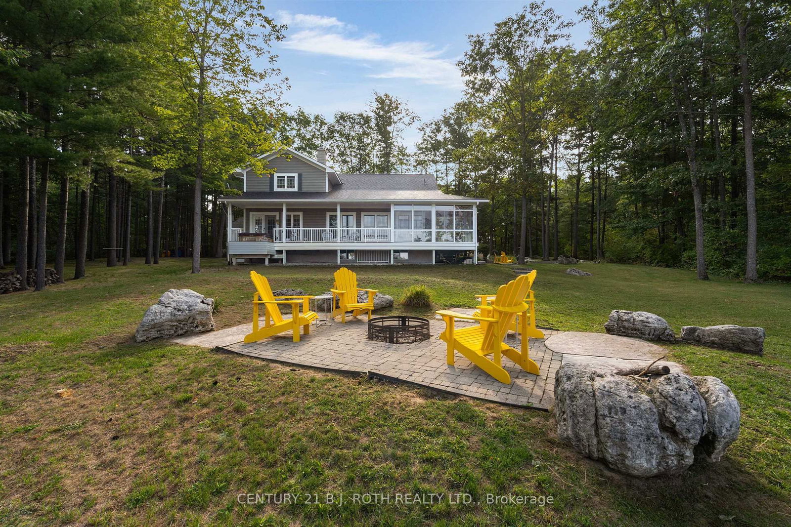 Detached House for sale at 2710 Portage Trail, Springwater, Ontario, L9X 0J3 - Rural Springwater - MLS: S12969506