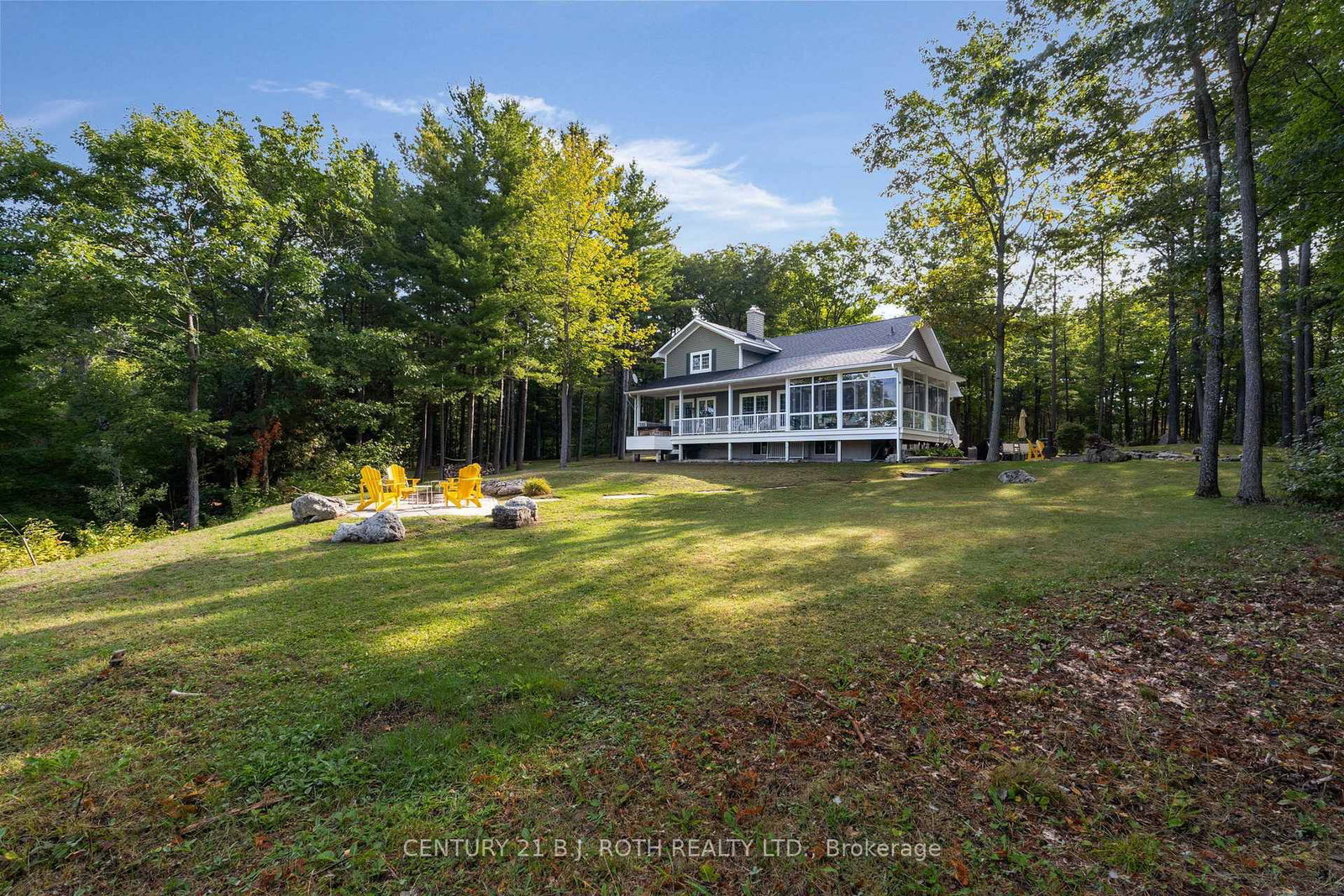 Detached House for sale at 2710 Portage Trail, Springwater, Ontario, L9X 0J3 - Rural Springwater - MLS: S12969506