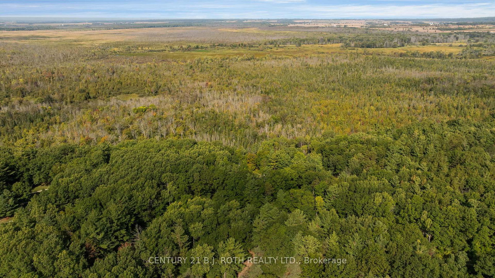 Detached House for sale at 2710 Portage Trail, Springwater, Ontario, L9X 0J3 - Rural Springwater - MLS: S12969506