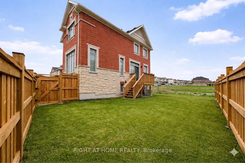 2 Sagewood Ave, Barrie, L9J 0L1 | Image 3