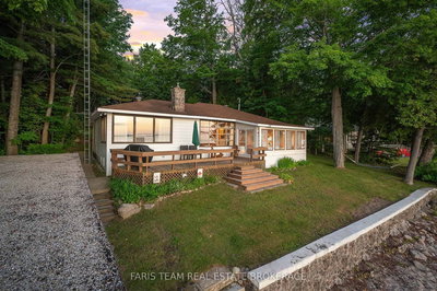 1697 Champlain Rd | Tiny | Image