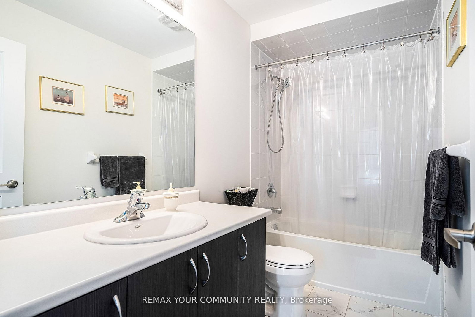 Detached House for sale at 153 Terry Fox Drive, Barrie, Ontario, L9S 2Z8 - Rural Barrie Southeast - MLS: S12969730