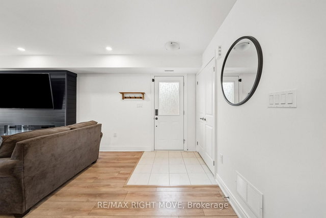 Unit 2 - 41 Pumpkin Corner Crescent