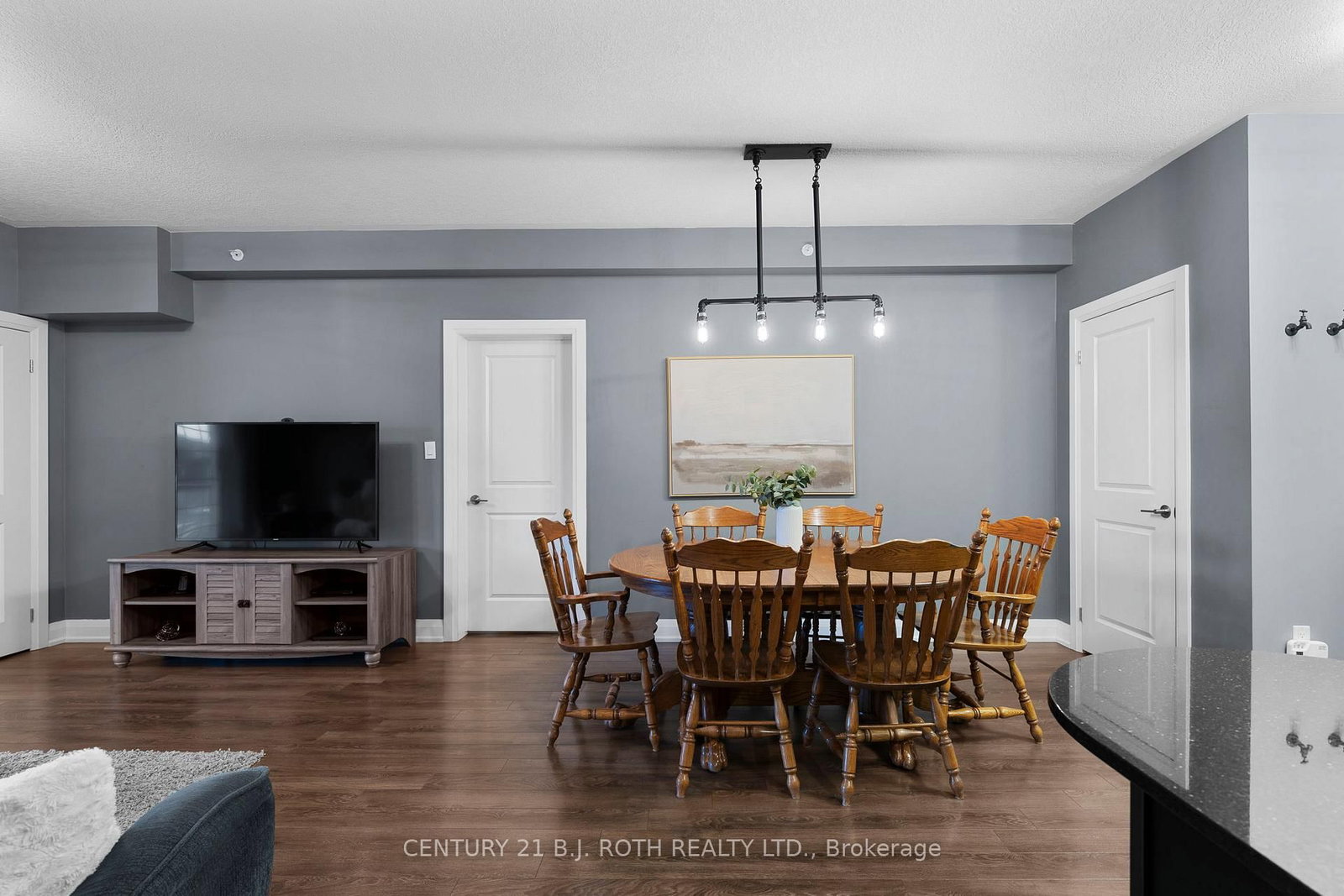 Condo for sale at 207-5 Greenwich Street, Barrie, Ontario, L4N 7Y8 - Ardagh - MLS: S12969996