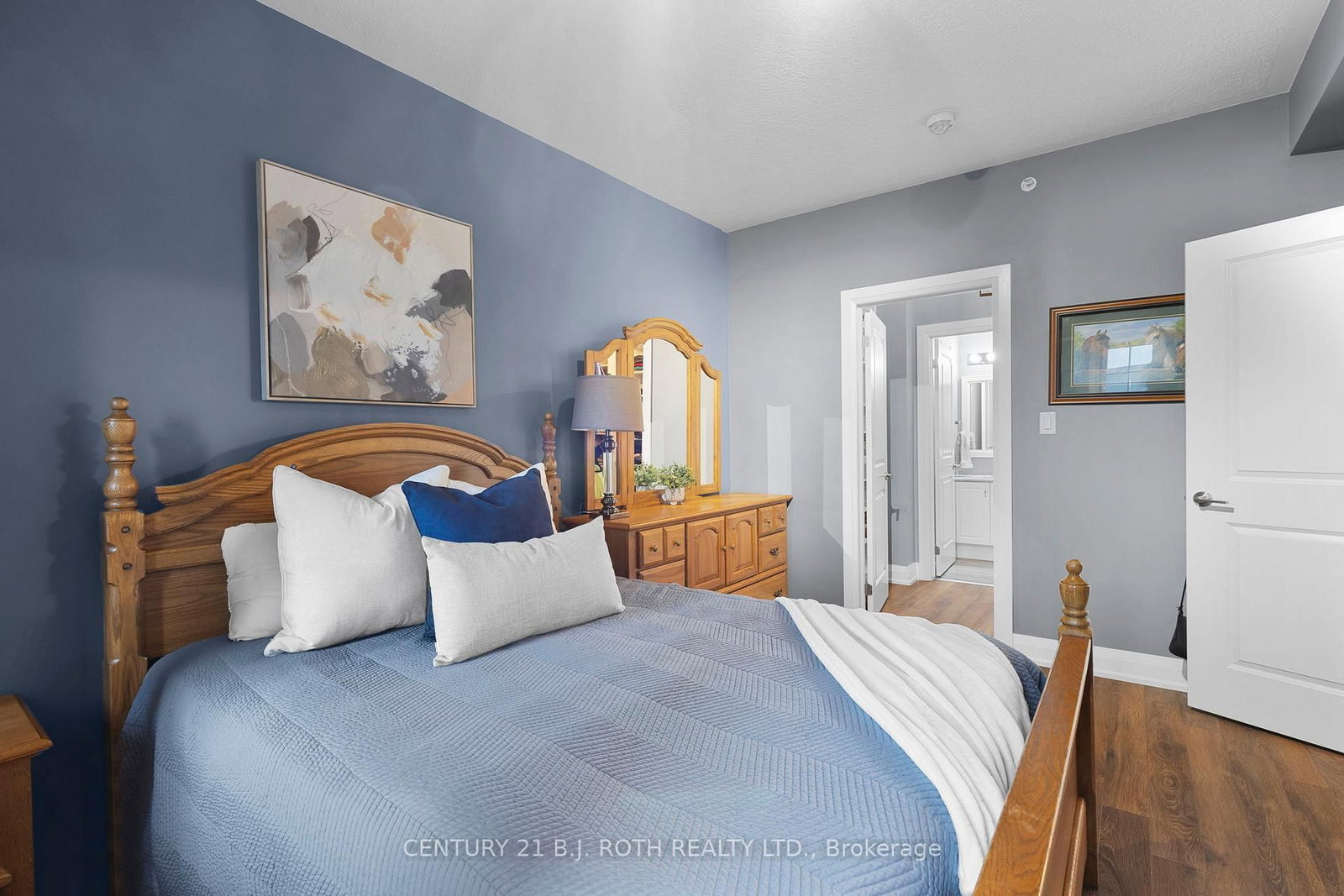 Condo for sale at 207-5 Greenwich Street, Barrie, Ontario, L4N 7Y8 - Ardagh - MLS: S12969996