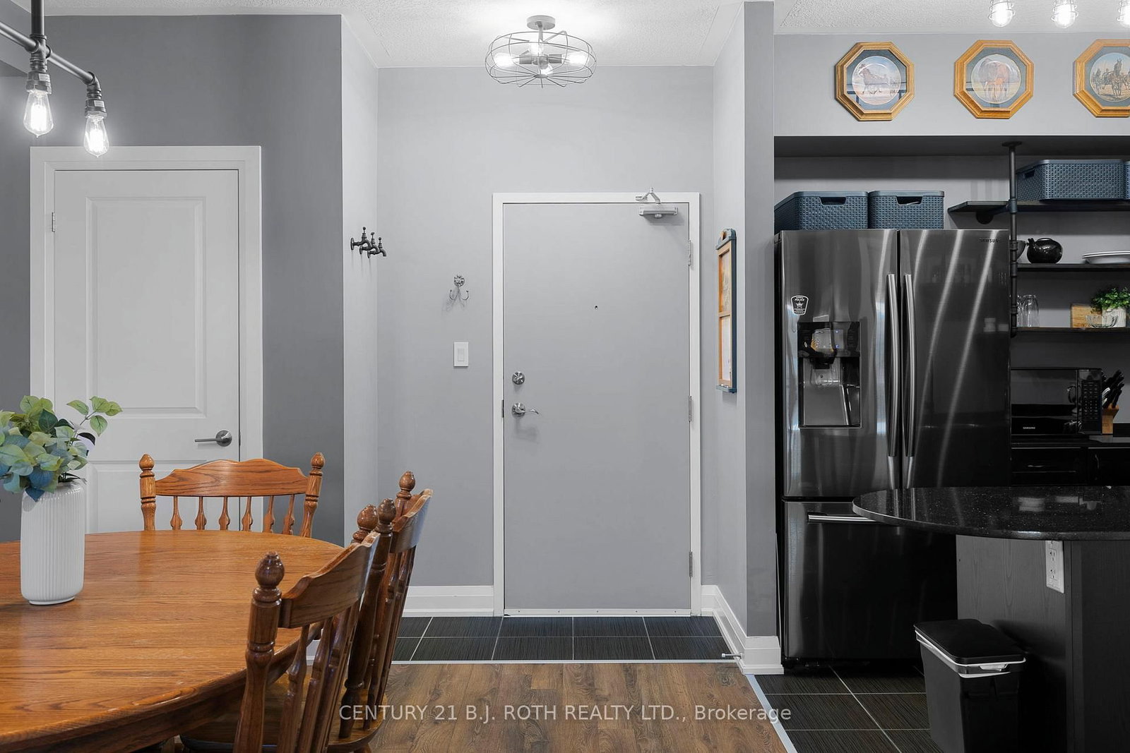 Condo for sale at 207-5 Greenwich Street, Barrie, Ontario, L4N 7Y8 - Ardagh - MLS: S12969996