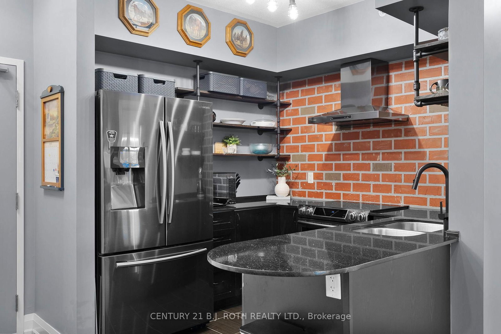 Condo for sale at 207-5 Greenwich Street, Barrie, Ontario, L4N 7Y8 - Ardagh - MLS: S12969996