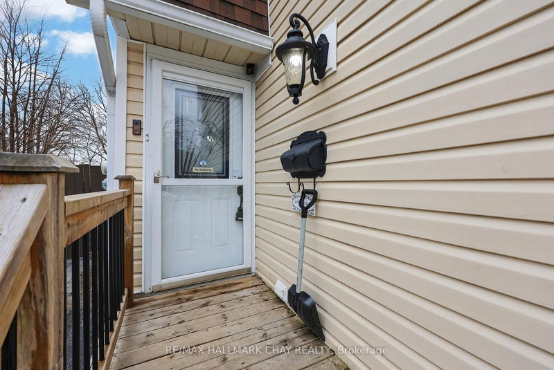 15 Wilde Pl, Barrie, L4N 4W6 | Image 3