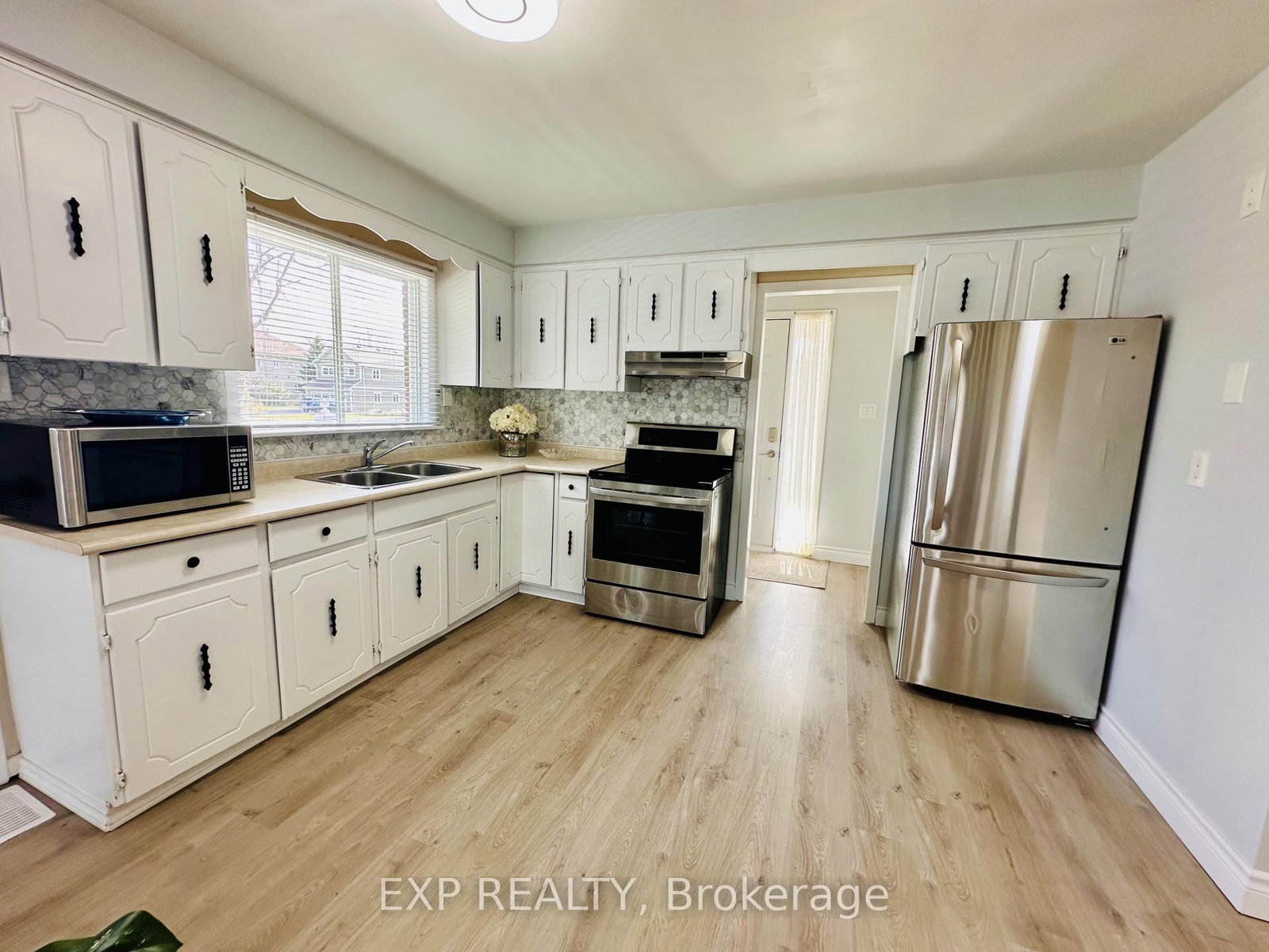 Detached House for sale at 25 Turtle Path, Ramara, Ontario, L0K 1B0 - Rural Ramara - MLS: S12970944