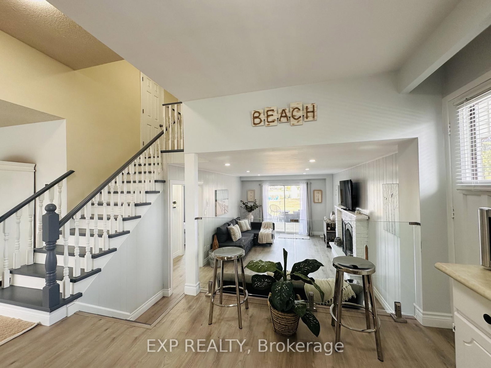 Detached House for sale at 25 Turtle Path, Ramara, Ontario, L0K 1B0 - Rural Ramara - MLS: S12970944