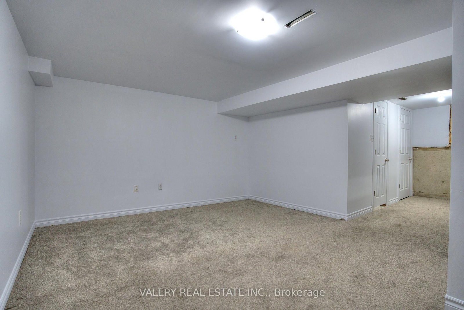 Townhouse for sale at 24 Lampman Ln Lane, Barrie, Ontario, L4N 5B1 - Letitia Heights - MLS: S12971198