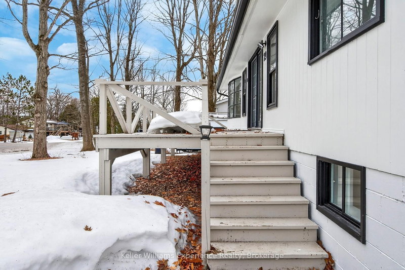 29 Nida Dr, Tiny, L9M 0B3 | Image 3