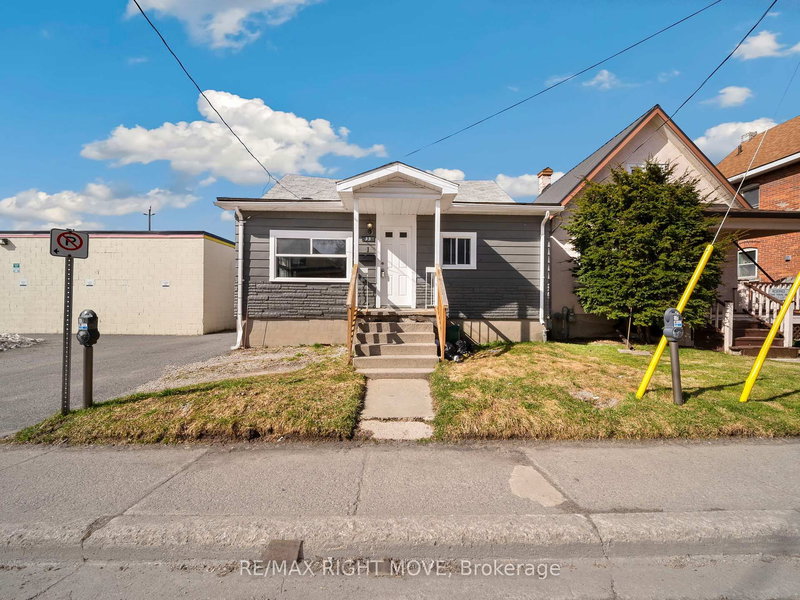 33 Albert St S, Orillia, L3V 5K6 | Image 2