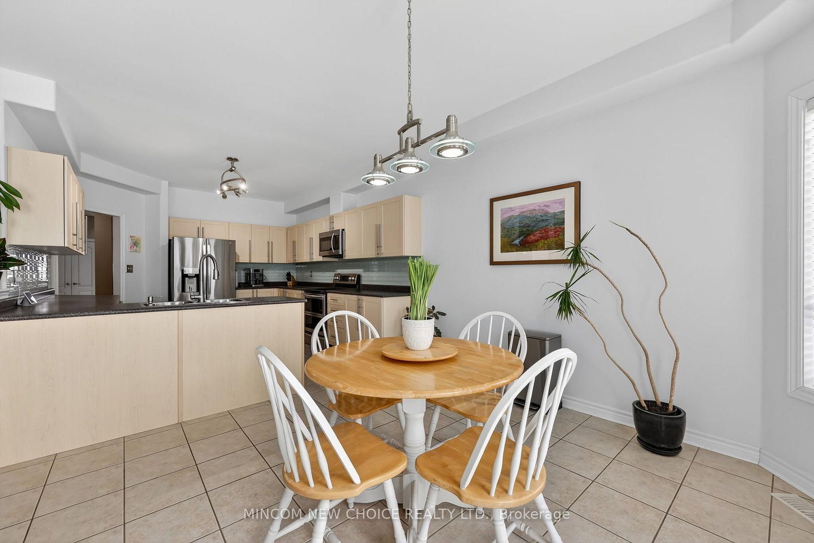 Detached House for sale at 37 Westminster Circle, Barrie, Ontario, L4M 0A4 - Innis-Shore - MLS: S12974904