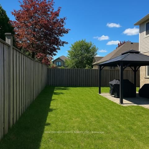 Detached House for sale at 37 Westminster Circle, Barrie, Ontario, L4M 0A4 - Innis-Shore - MLS: S12974904