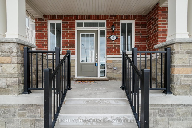 9 Mission St, Wasaga Beach, L9Z 0L8 | Image 3