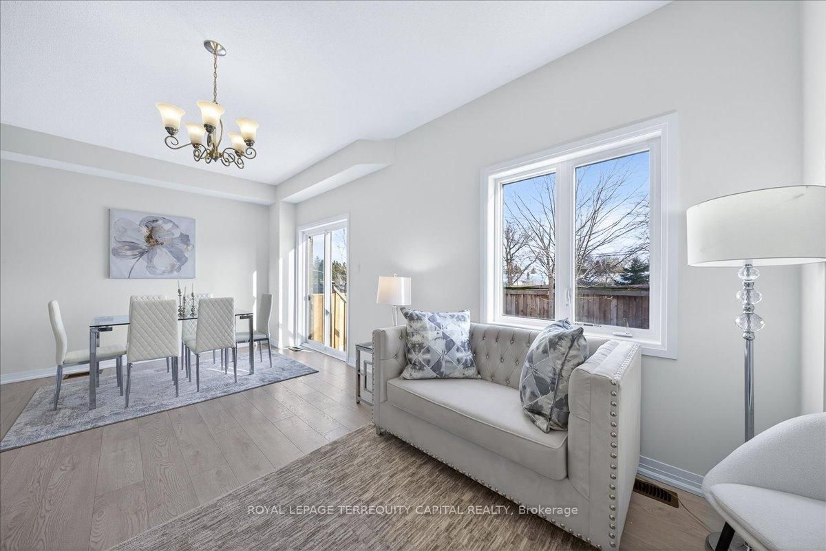 Detached House for sale at 11 Bedford Estates Crescent, Barrie, Ontario, L4N 9K5 - Bayshore - MLS: S12975104