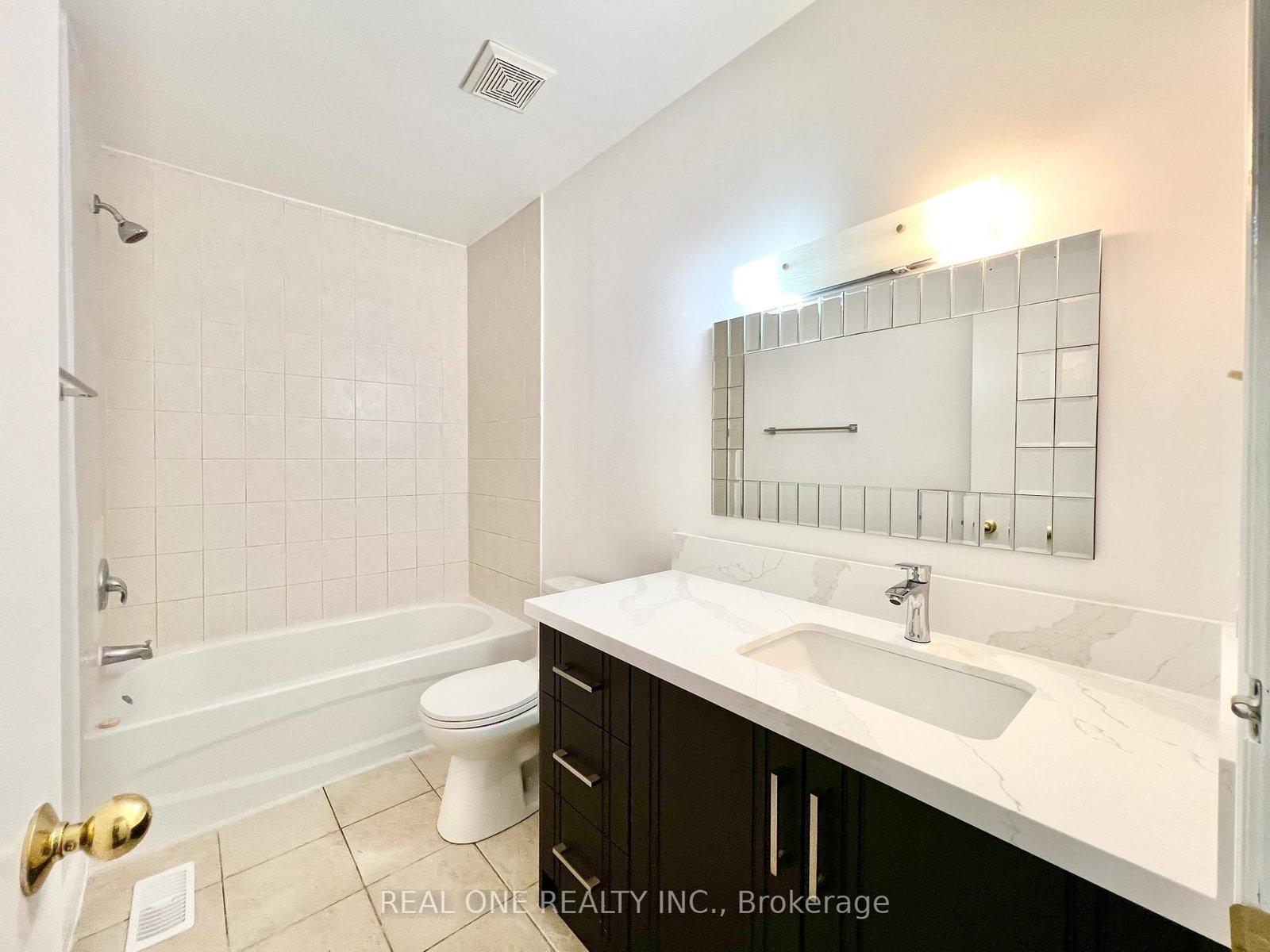 Detached House for sale at 216 Foster Drive, Barrie, Ontario, L4N 3X8 - Painswick North - MLS: S12975230