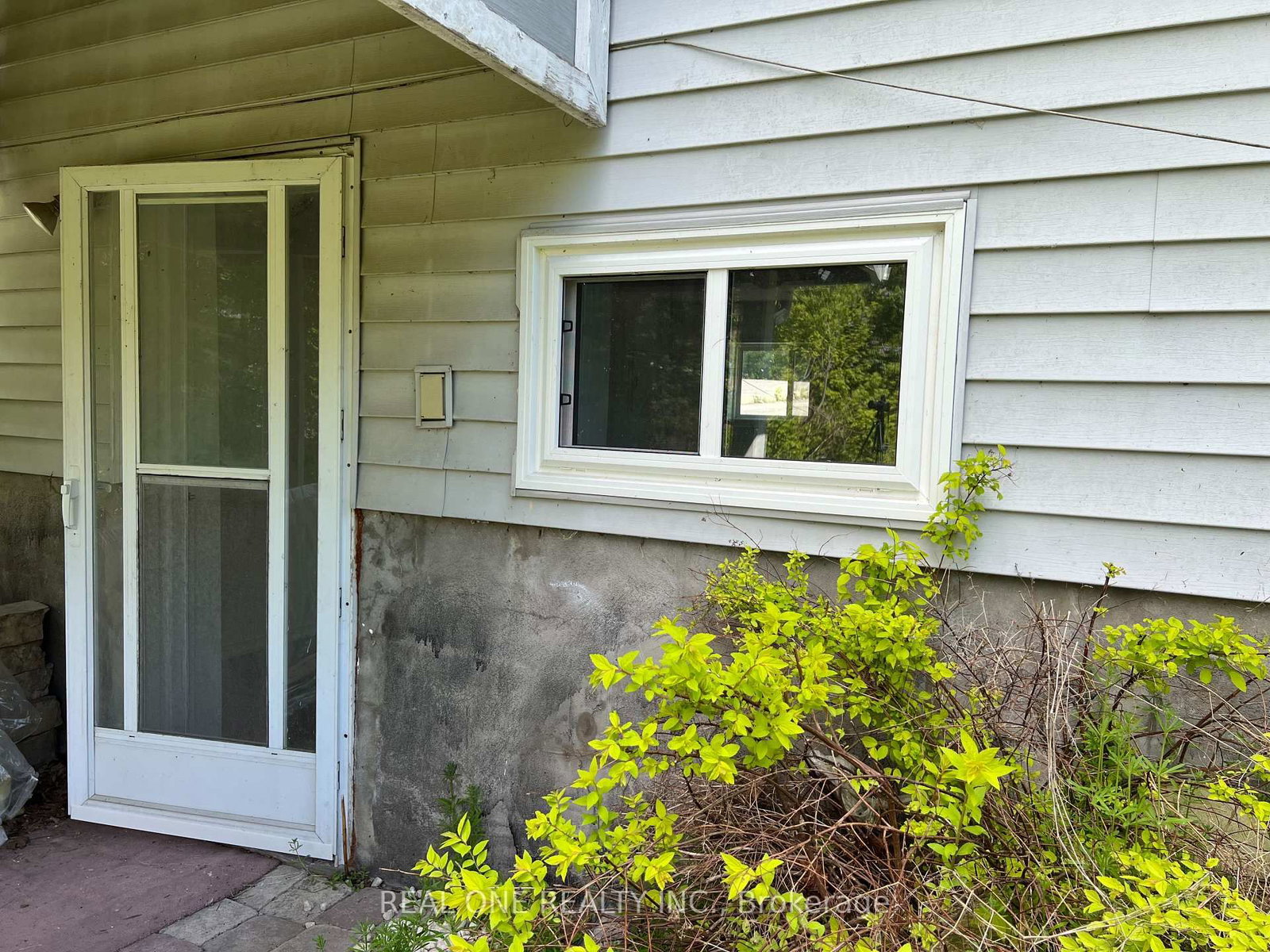 Detached House for sale at 216 Foster Drive, Barrie, Ontario, L4N 3X8 - Painswick North - MLS: S12975230