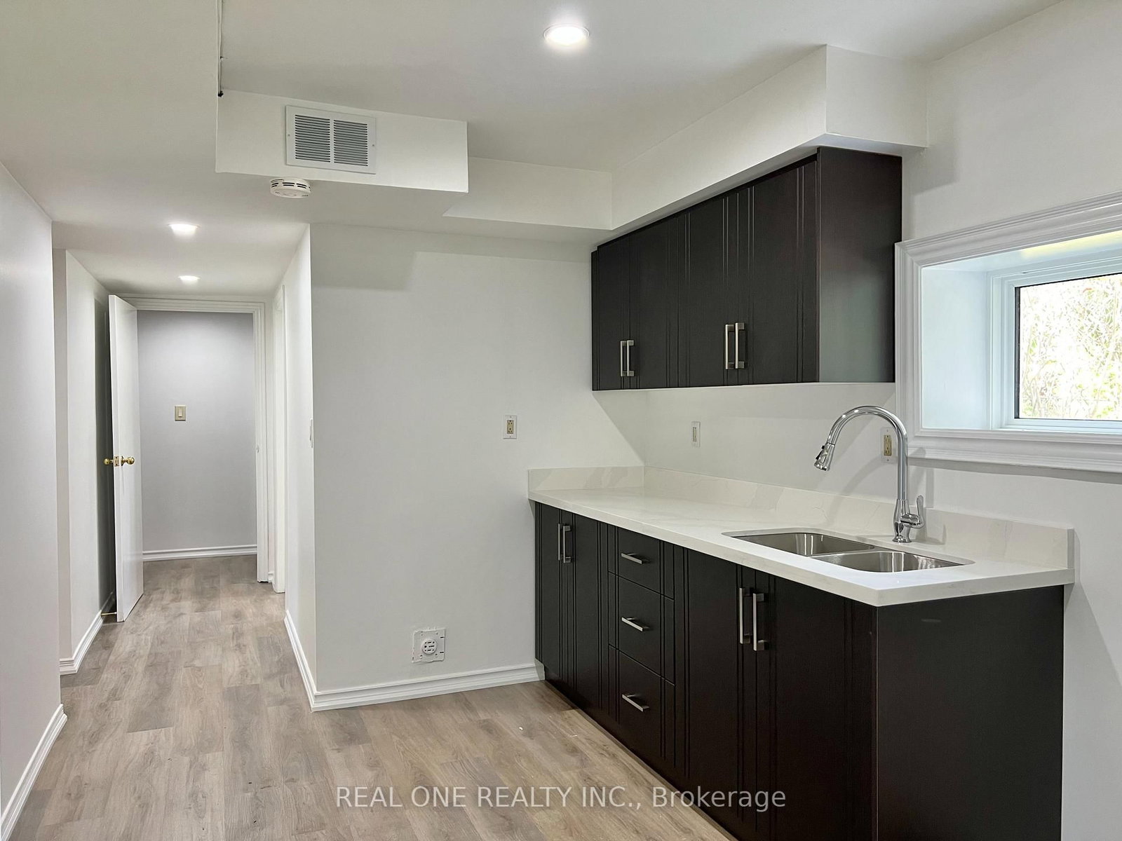 Detached House for sale at 216 Foster Drive, Barrie, Ontario, L4N 3X8 - Painswick North - MLS: S12975230