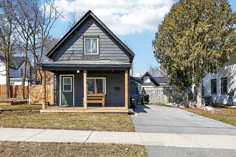 home for sale on 314 Bay Street