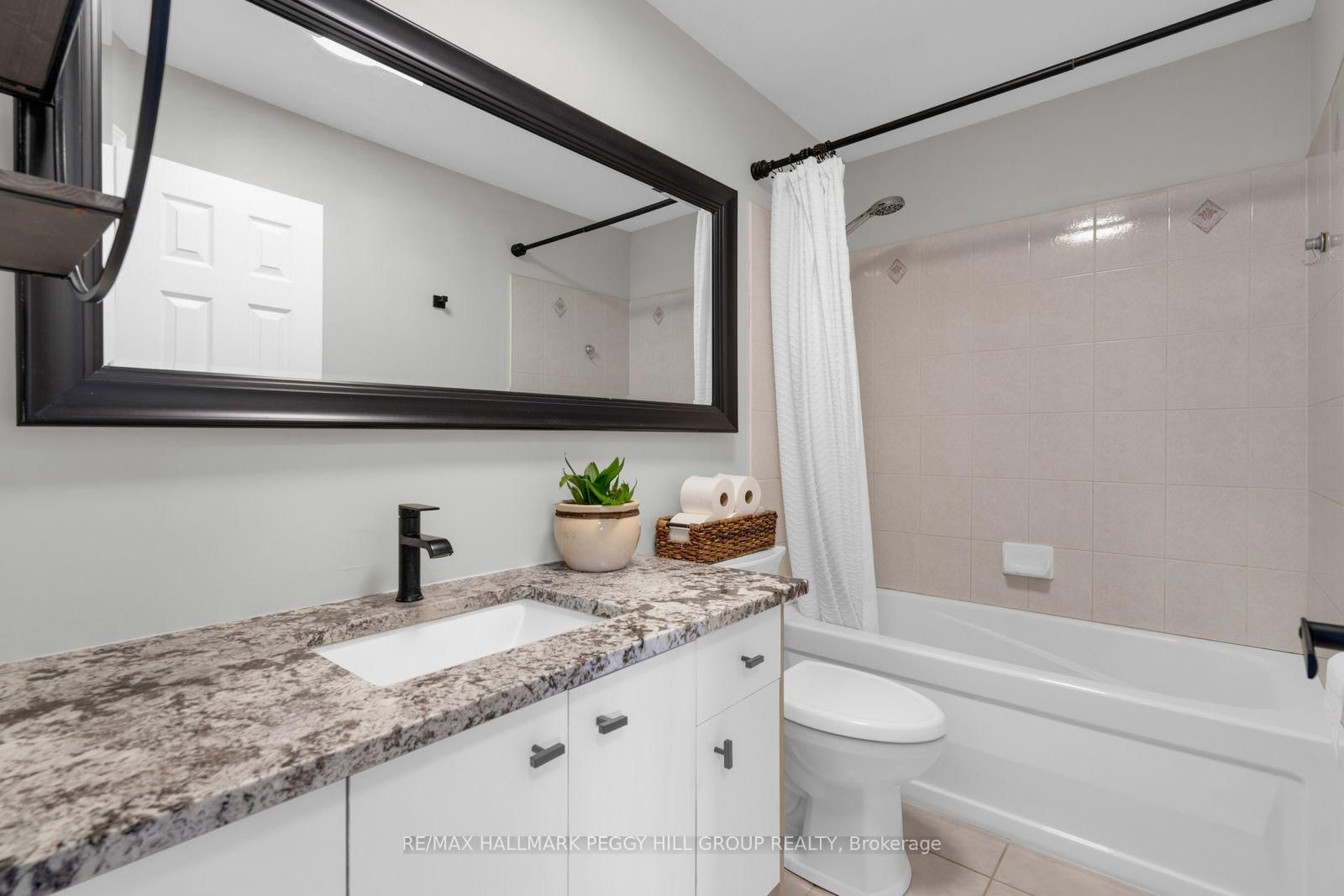 Detached House for sale at 64 Bird Street, Barrie, Ontario, L4N 0X3 - Edgehill Drive - MLS: S12975436