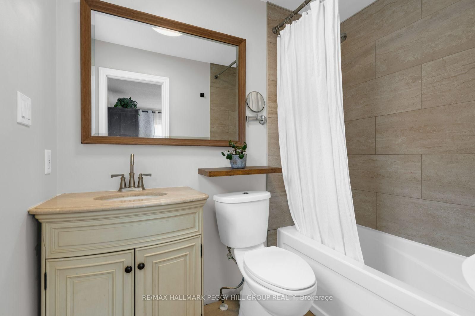 Detached House for sale at 64 Bird Street, Barrie, Ontario, L4N 0X3 - Edgehill Drive - MLS: S12975436