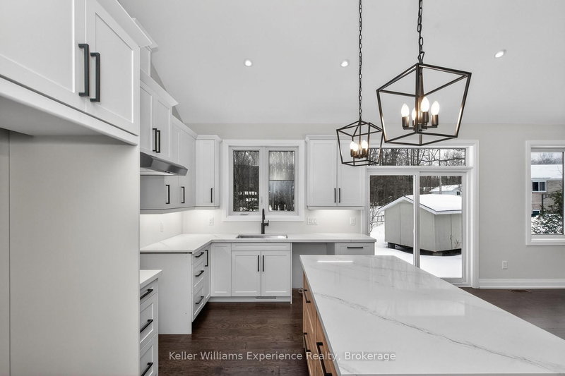 62 Rue Vanier, Tiny, L9M 0J2 | Image 3