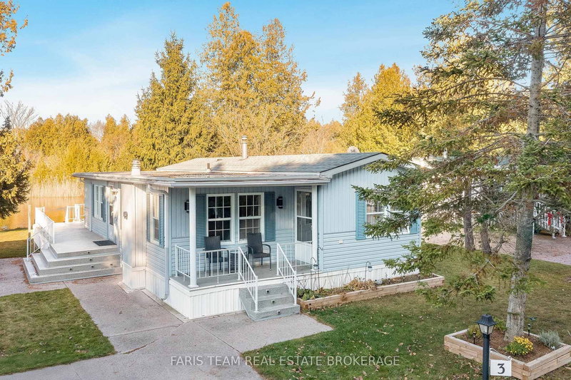 3 St James Pl, Wasaga Beach, L9Z 3A8 | Image 2