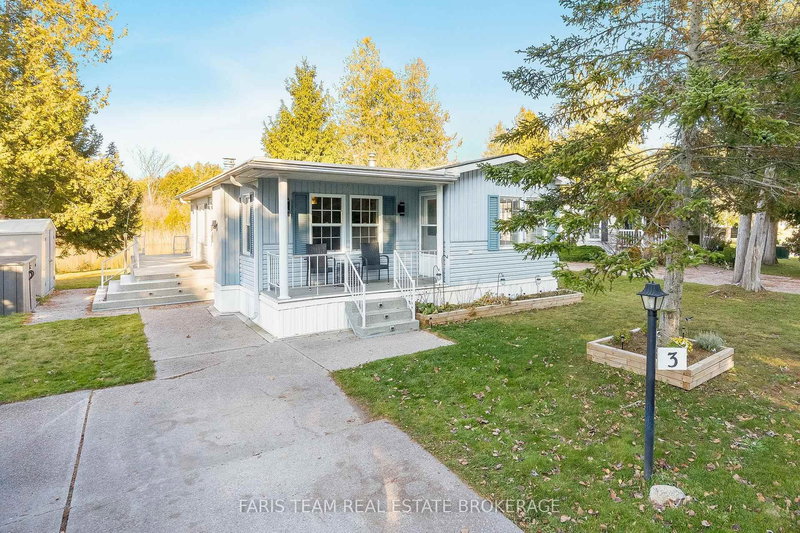 3 St James Pl, Wasaga Beach, L9Z 3A8 | Image 3