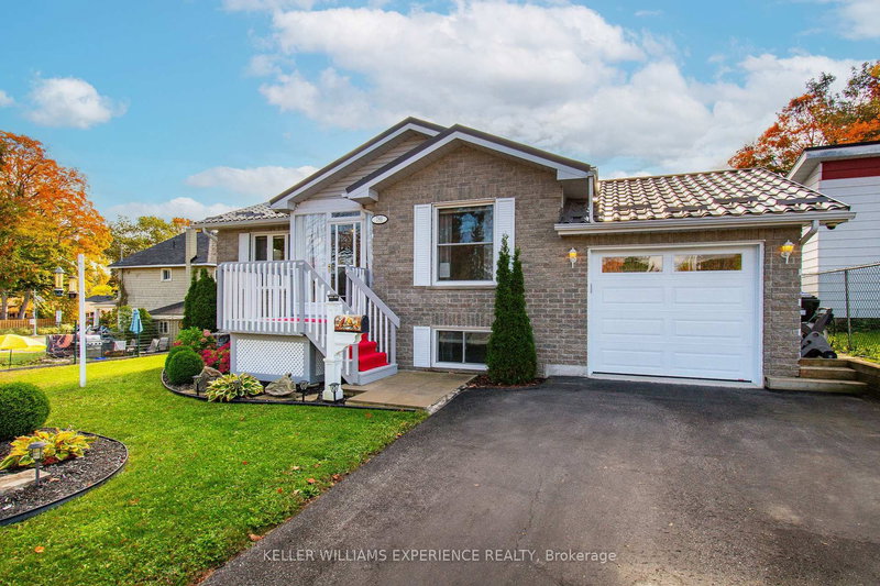 home for sale on 789 Montreal Street