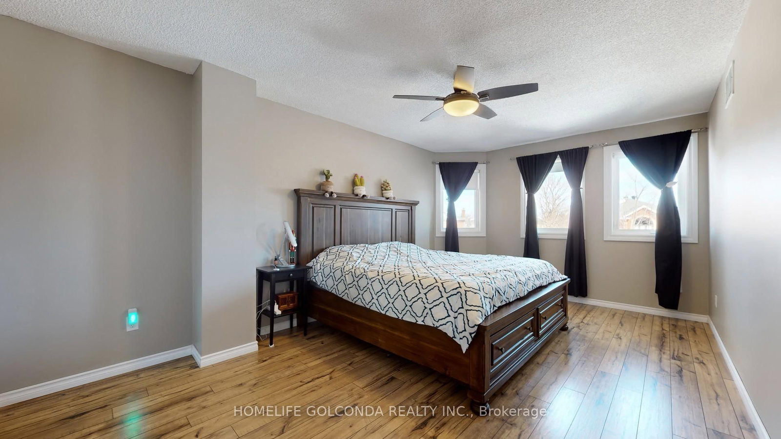 Detached House for sale at 39 Etherington Crescent, Barrie, Ontario, L4N 7T2 - West Bayfield - MLS: S12977424