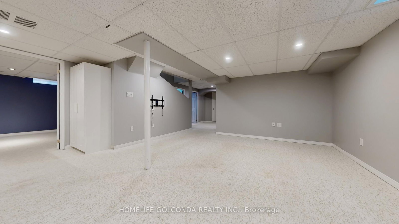 Detached House for sale at 39 Etherington Crescent, Barrie, Ontario, L4N 7T2 - West Bayfield - MLS: S12977424