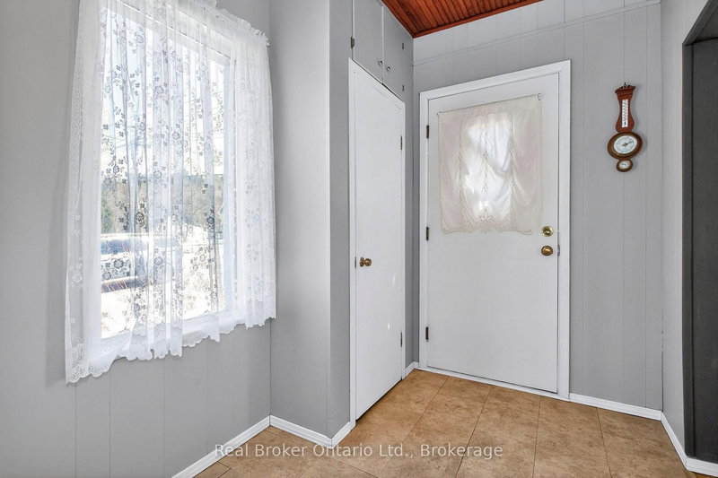 135 Poyntz St, Penetanguishene, L9M 1P5 | Image 3